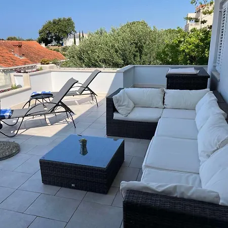 Infinity Blue Nyaraló Mlini