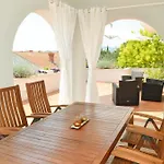 Vakantiehuis Infinity Blue Mlini