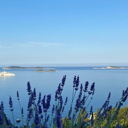 Infinity Blue Semesterbostad Mlini